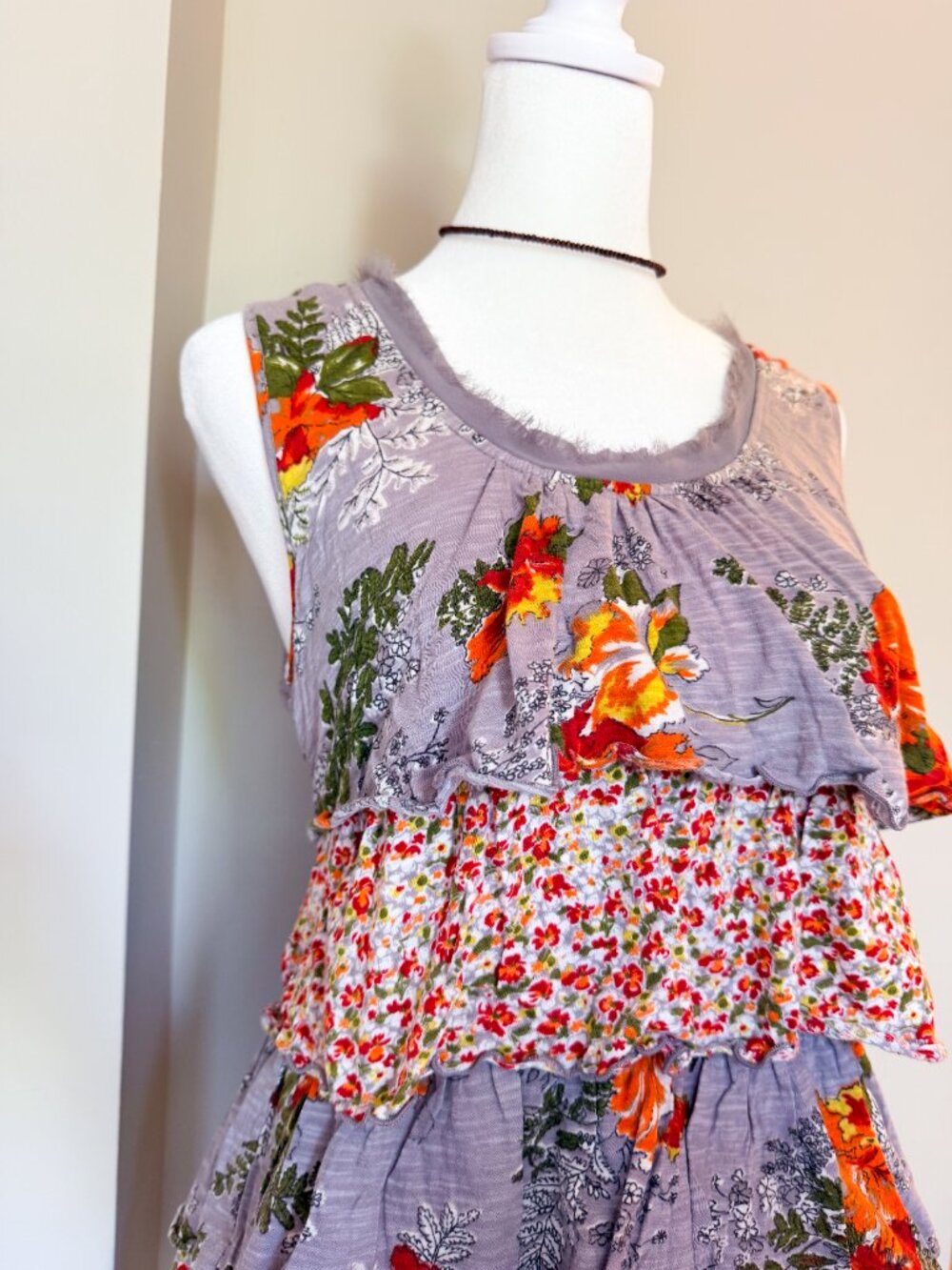 Ric Rac Floral Ruffle Tank Top – Size Small - Picture 2 of 7